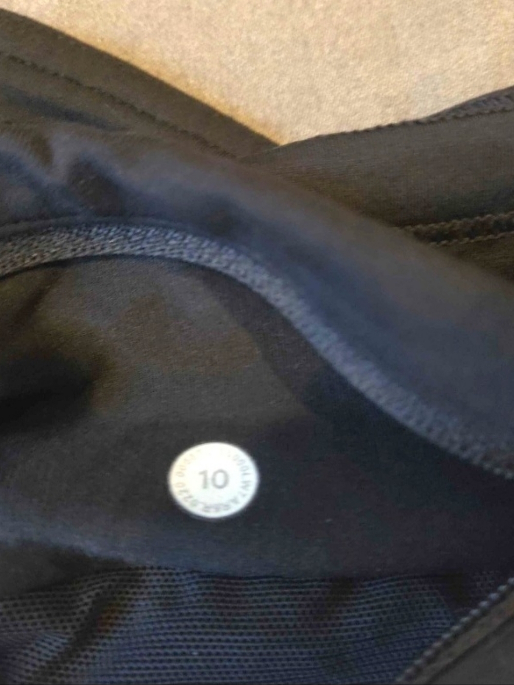 Lululemon Speed Up Shorts – Size 10 (Black/Gray Pattern) - Picture 7 of 7